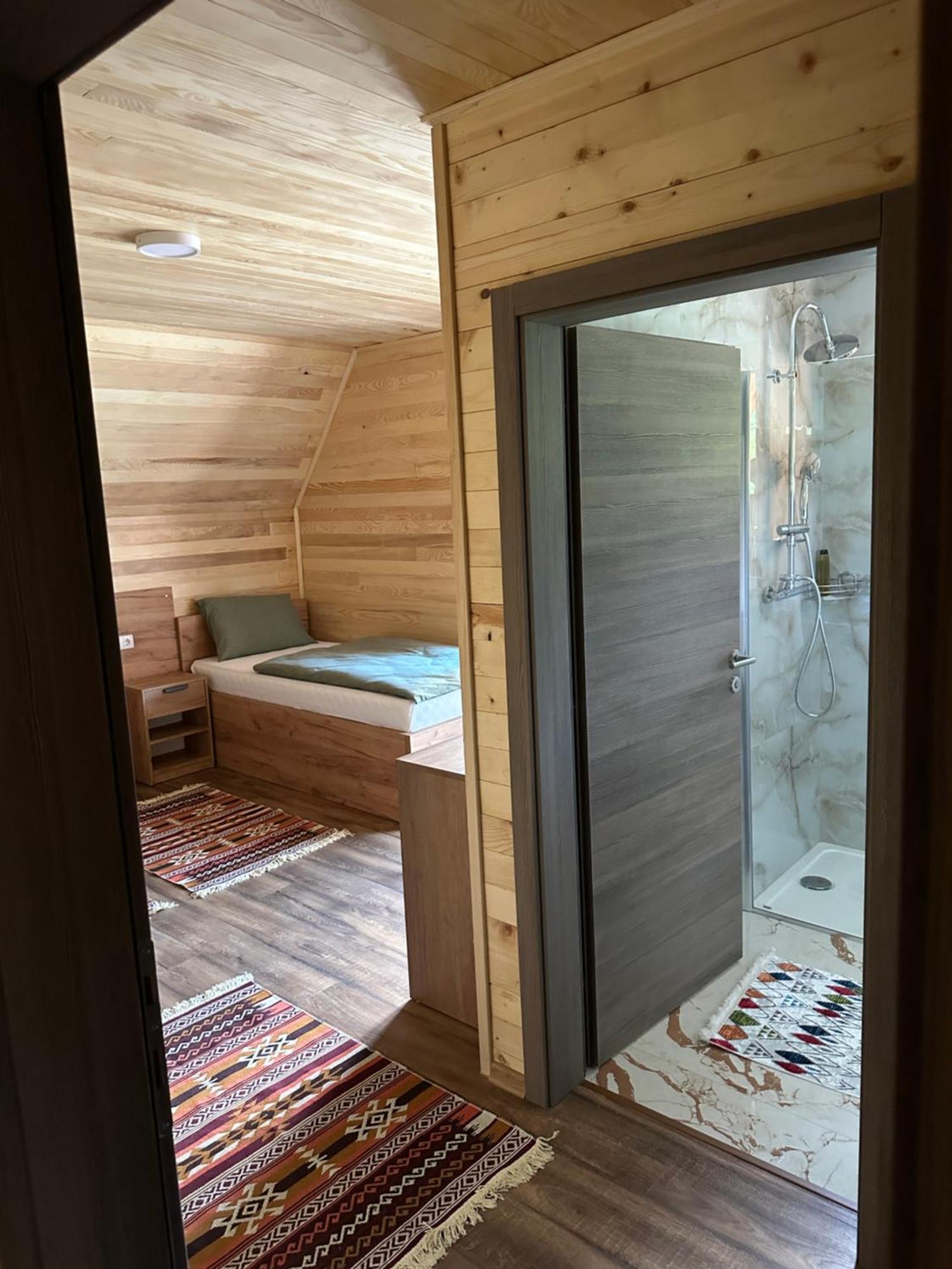 Bungalow House - 5 Rooms Zolaci Exterior foto